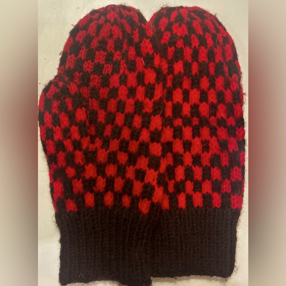 💫Vintage from the 70’s HandmadePlaid 100% Wool Men’s Mitts